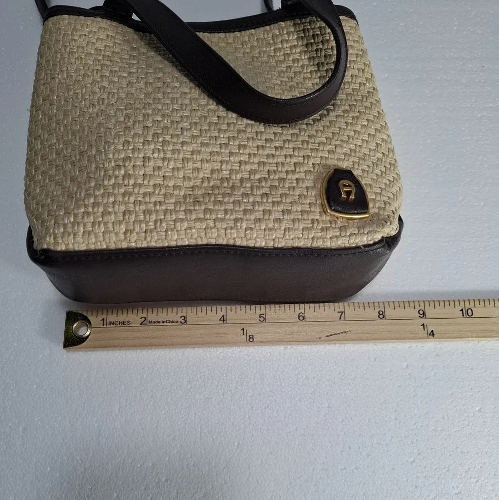 Etienne Aigner Woven Purse Handbag Shoulder Bag With Matching Mirror Tan Brown